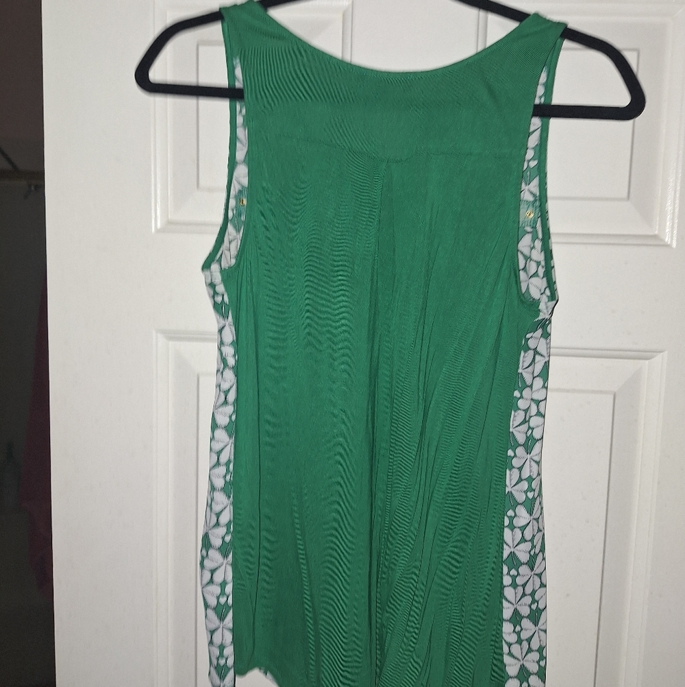 Express Shamrock Top - Picture 2 of 4